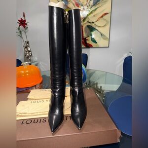 Louis Vuitton Black Leather Over the Knee Boots w/gold inside zipper